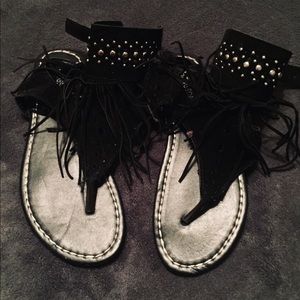 Sandals with ankle cuff